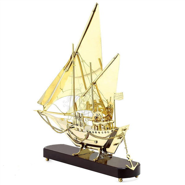 DSH Brass Ship/Boat/With Wooden Base.